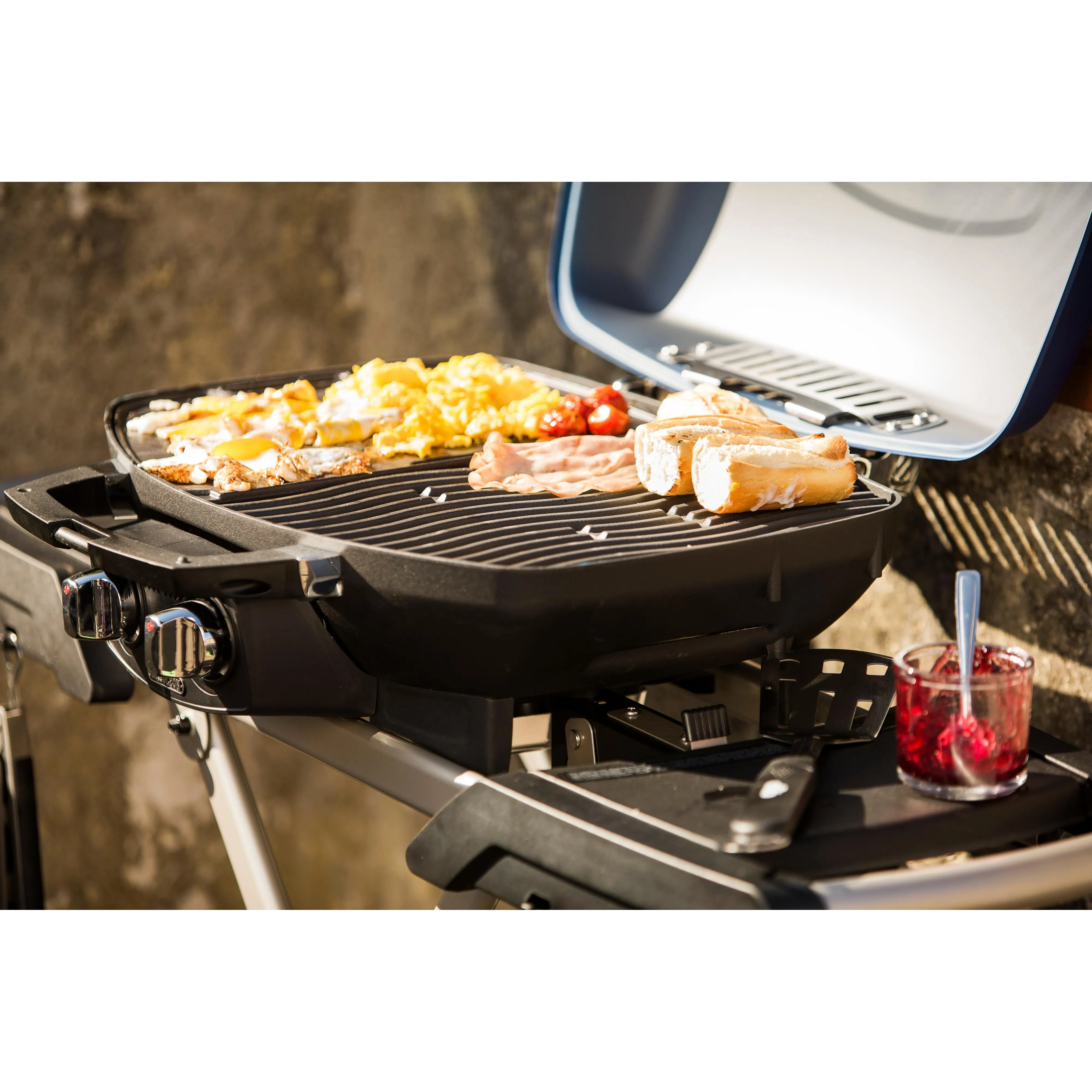 Napoleon TravelQ™ 285X Portable Gas Grill TQ285X-RD-1-A