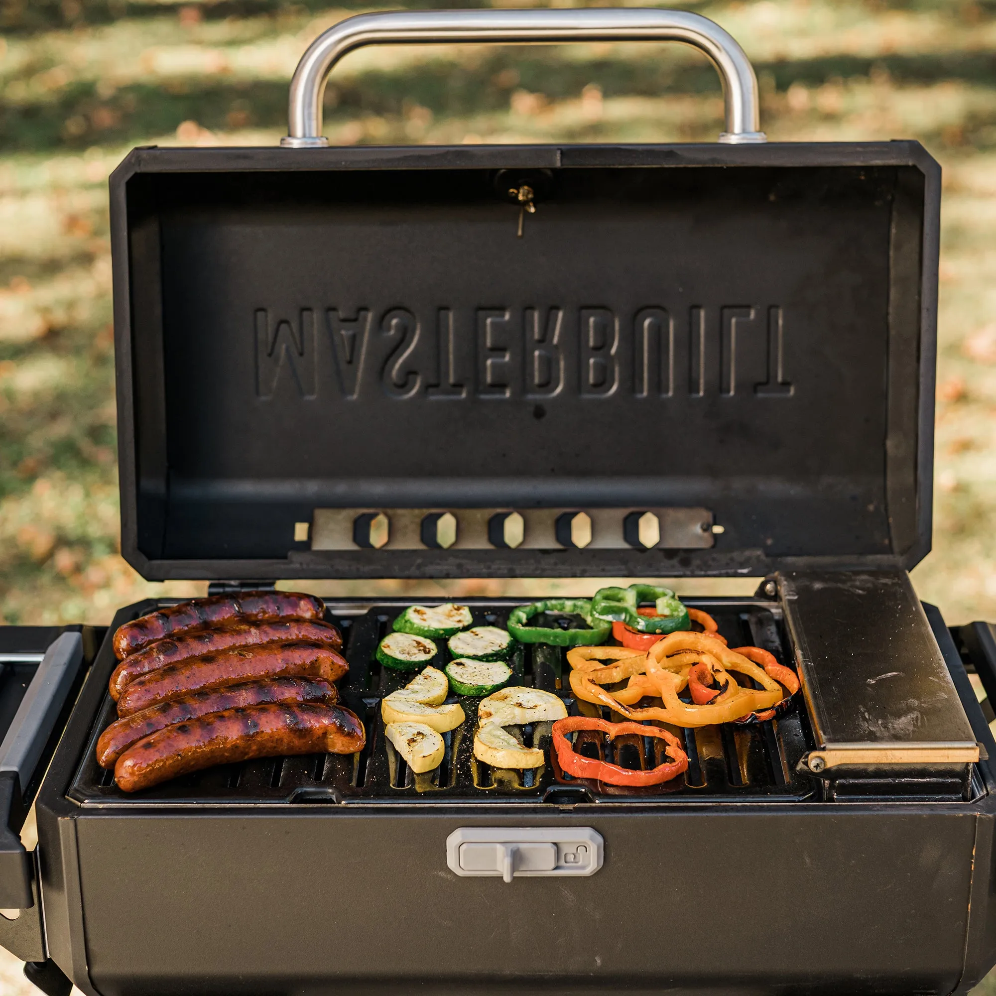 Portable houtskool Grill met onderstel